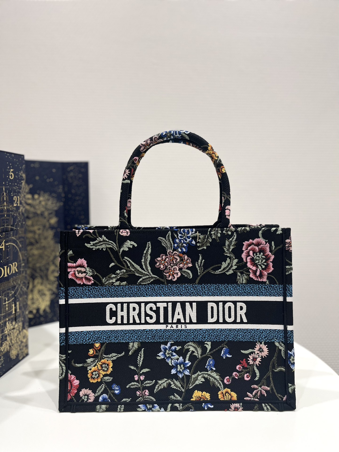 Wholesale Luxury Dior Book Tote Medium Black Multicolor Dior Petites Fleurs Embroidery M1296Zeau_M911