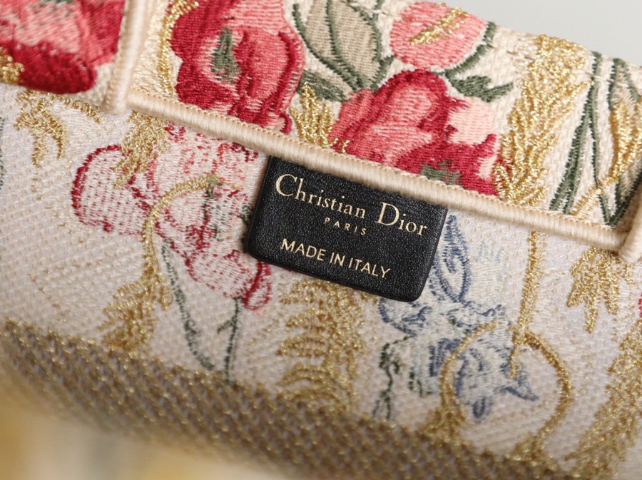 Wholesale Luxury DiorBook Tote Natural Multicolor Raffia Embroidered With Dior Petites Fleurs - Image 2