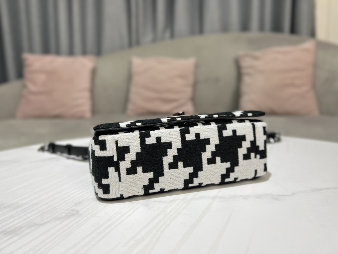 Wholesale Luxury Dior Small Caro Bag M9241Btio_M911 - Image 3