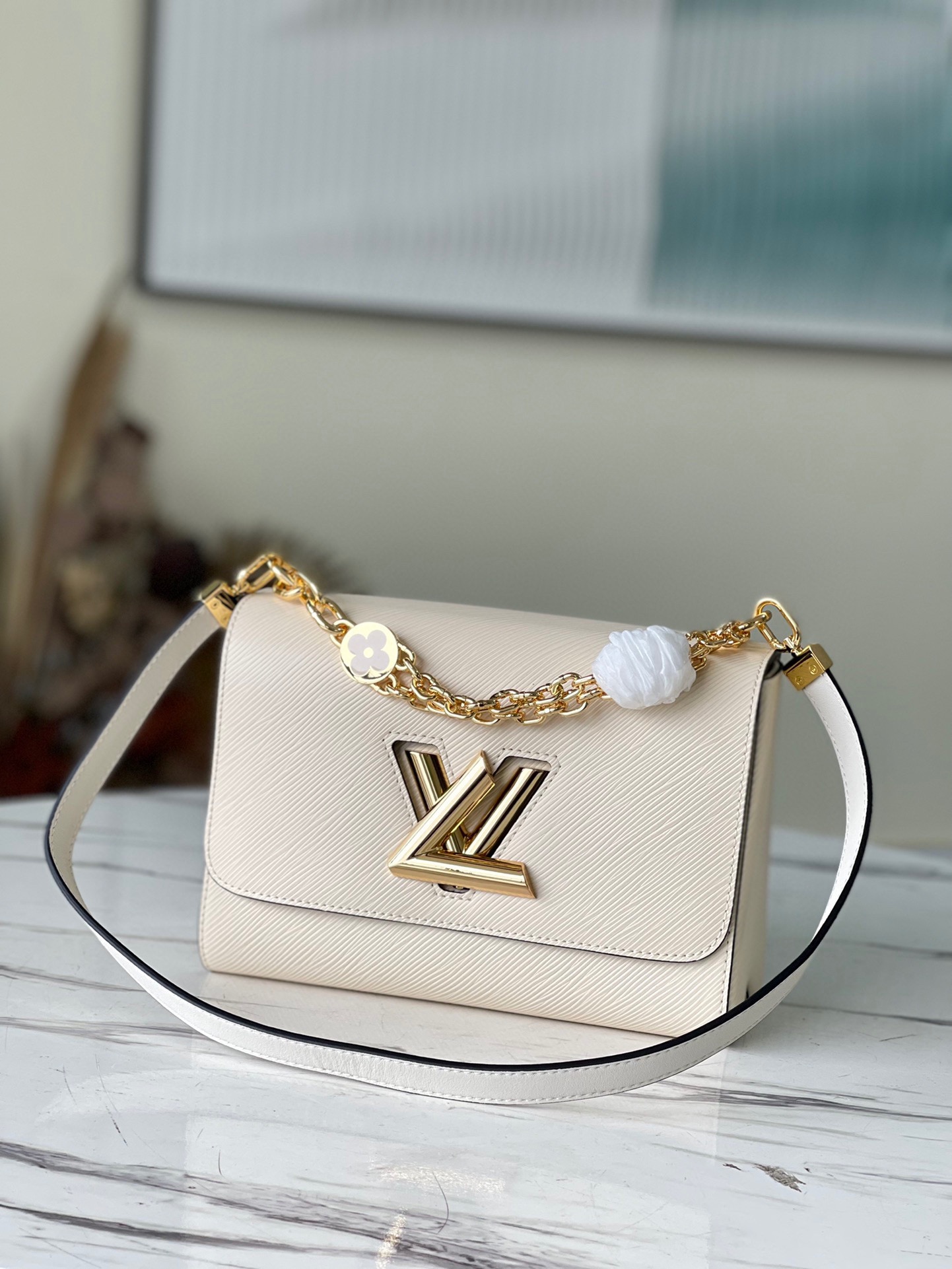 Wholesale Luxury Louis Vuitton Twist Mm M59403