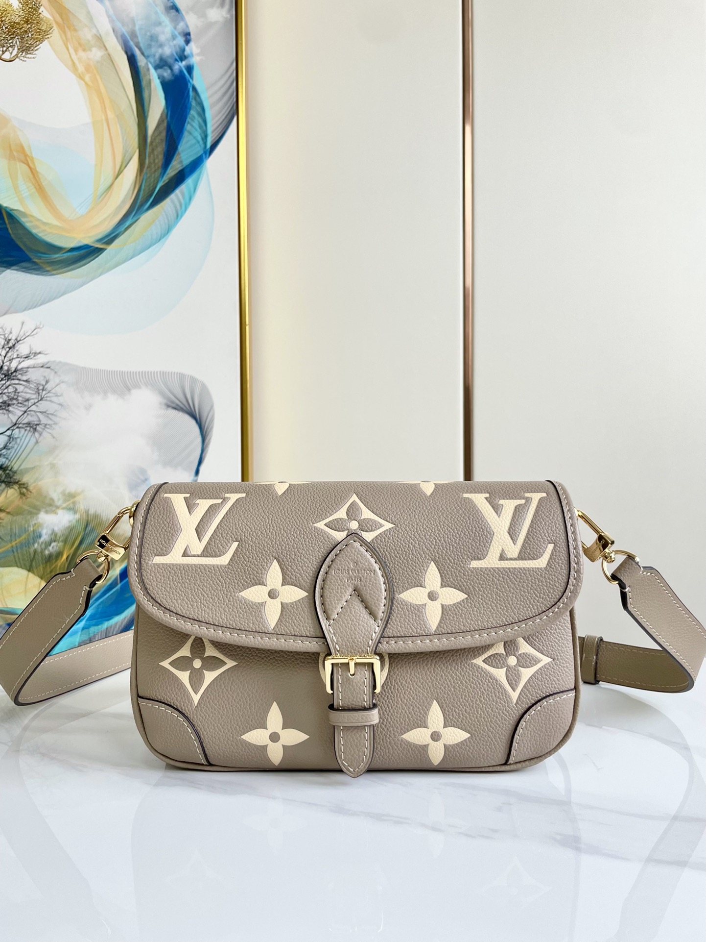 Wholesale Luxury Louis Vuitton Diane M46583