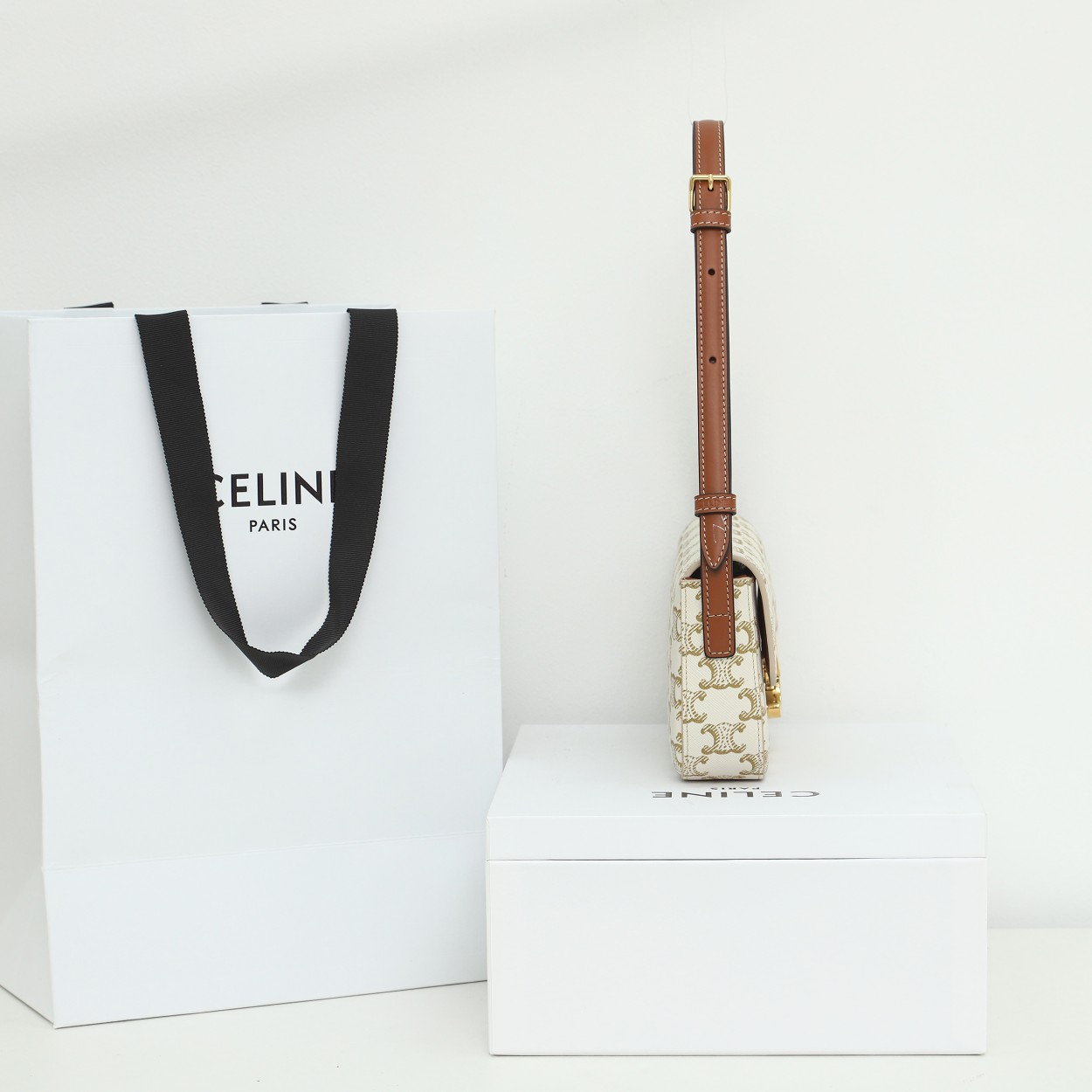Wholesale Luxury Celine Classique Triomphe Bag - Image 9