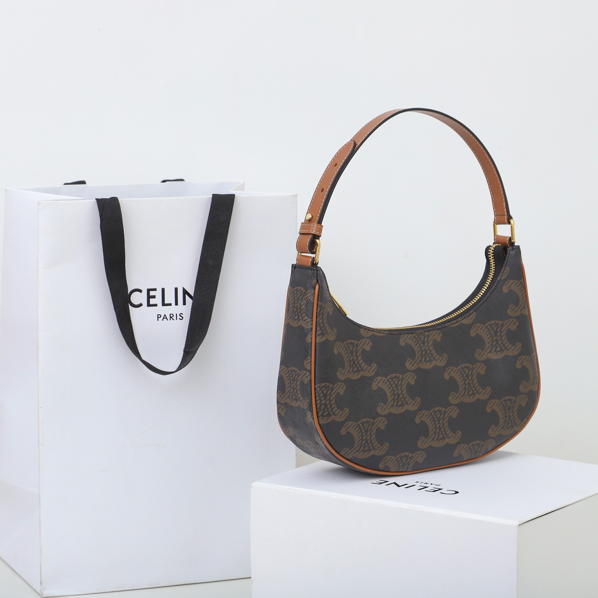 Wholesale Luxury Celine Ava Bag In Triomphe Canvas - Image 8