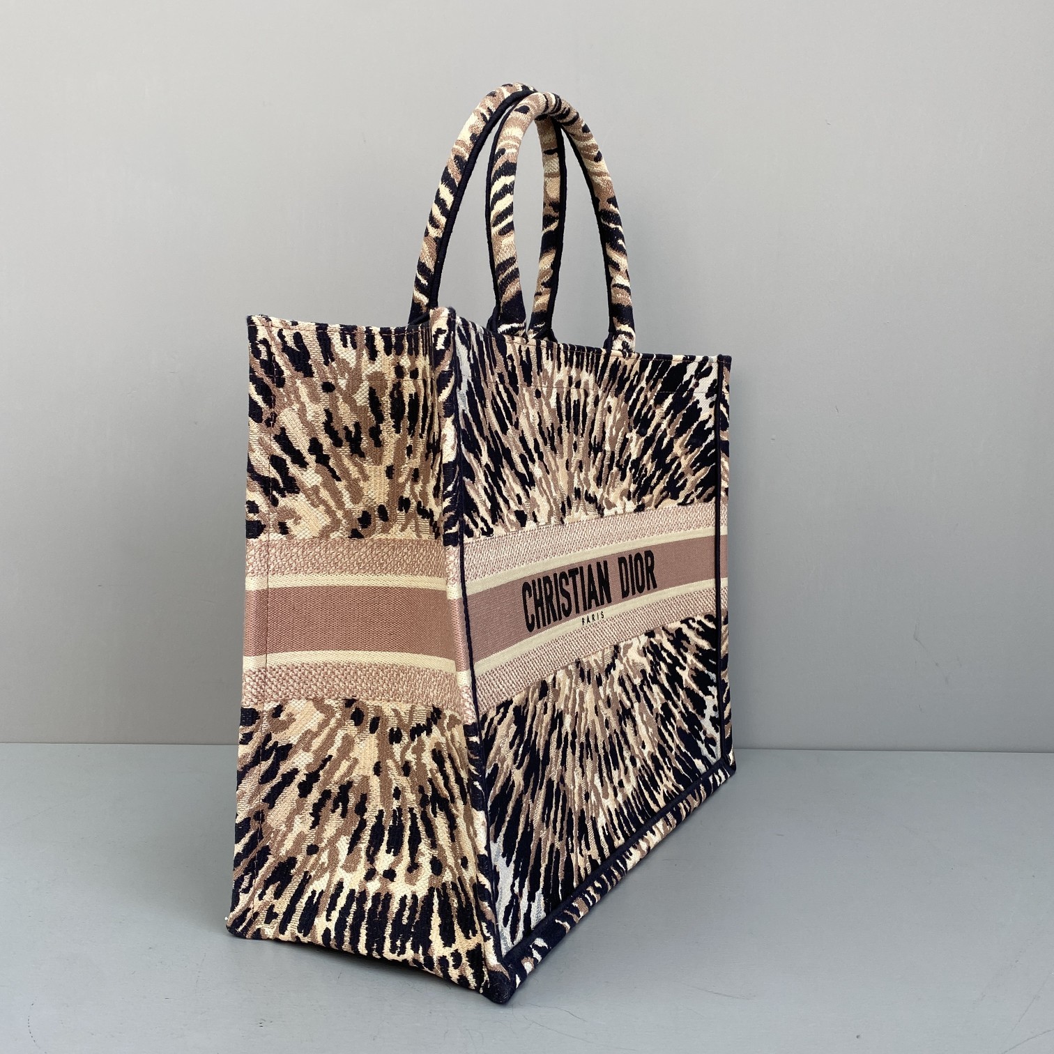 Wholesale Luxury Dior Book Tote Dior Rnave DInfini Embroidery - Image 8