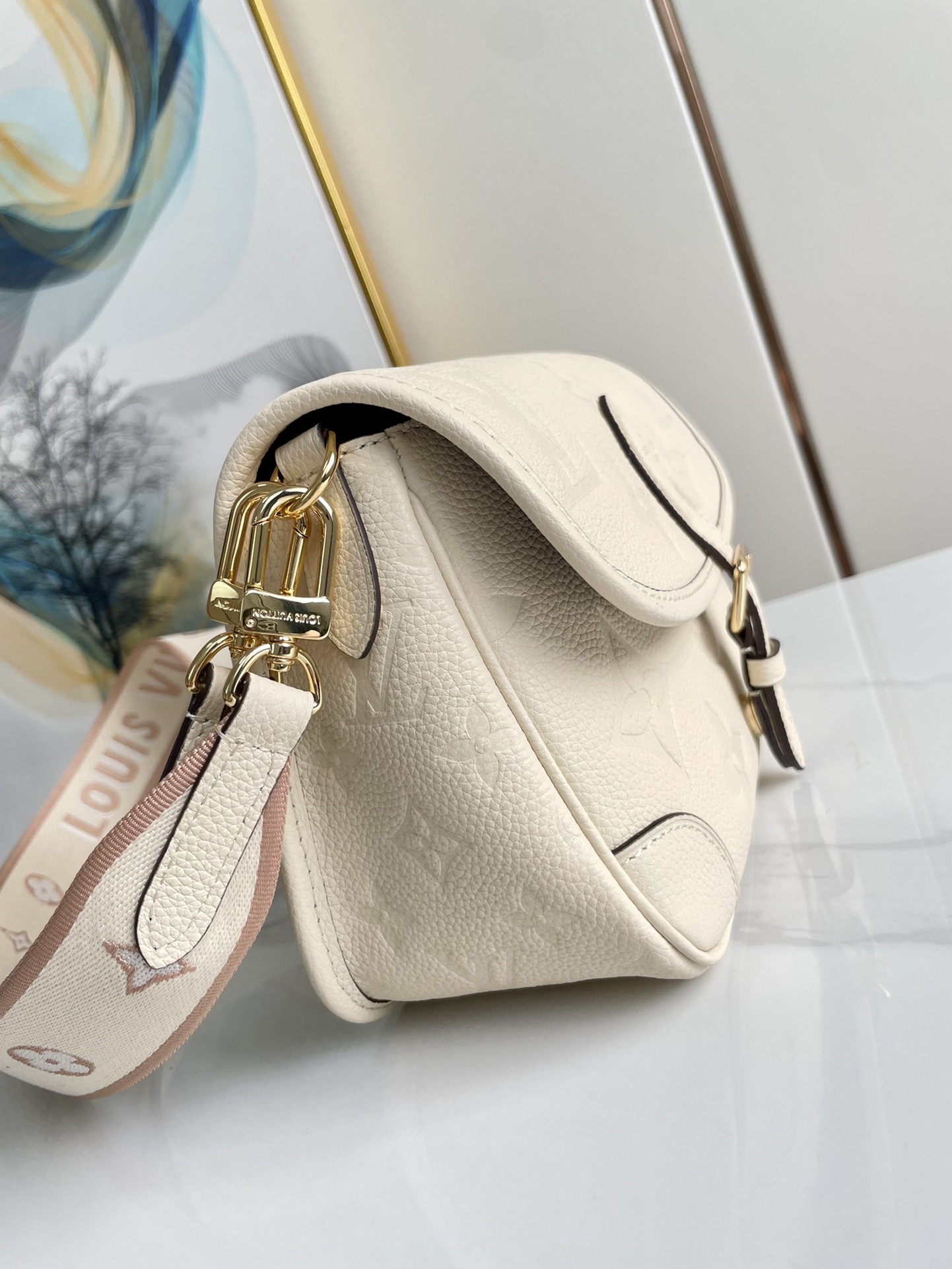Wholesale Luxury Louis Vuitton Diane M46388 - Image 6
