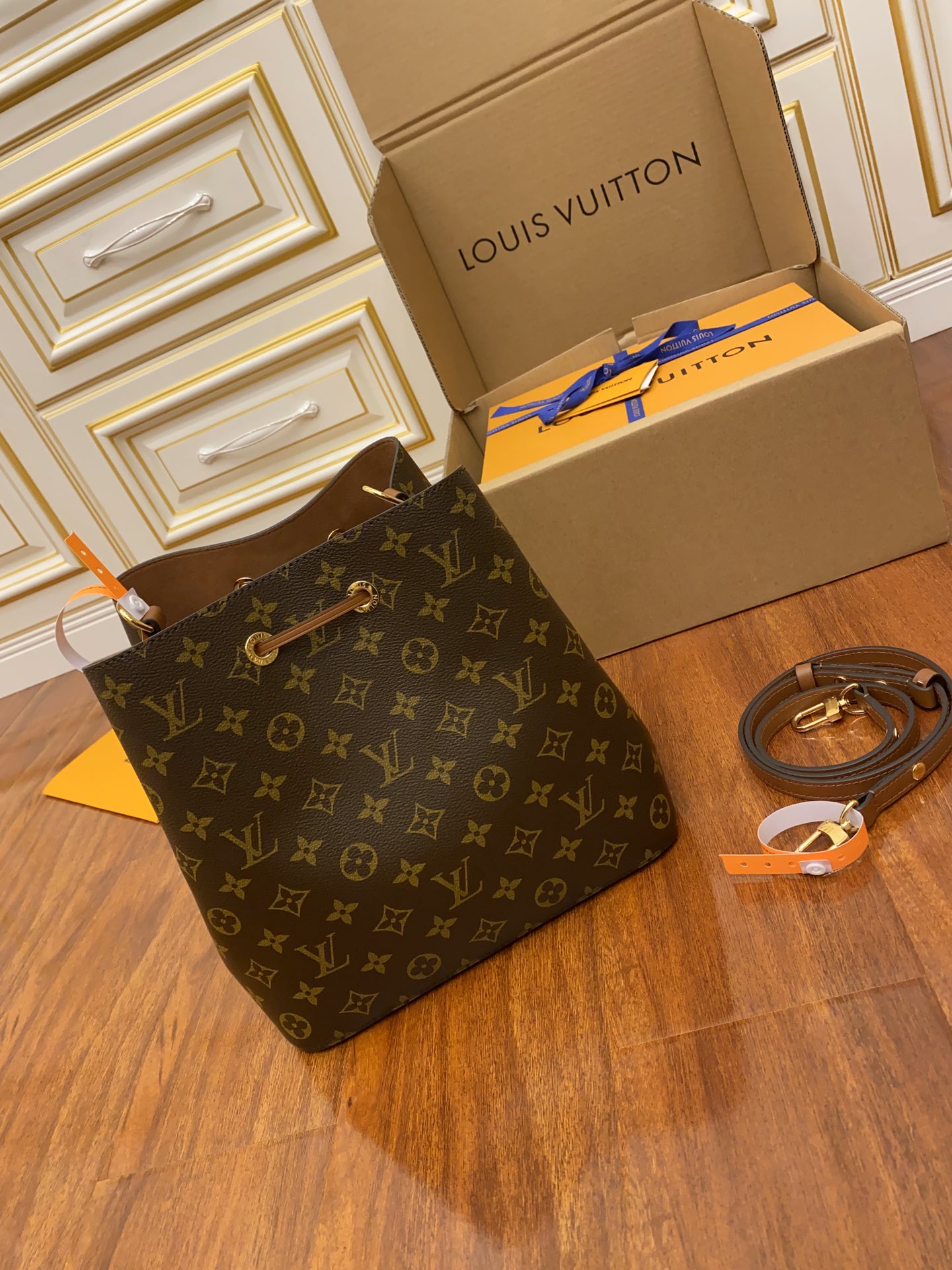 Wholesale Luxury Louis Vuitton Neonoe Mm M44887 - Image 2