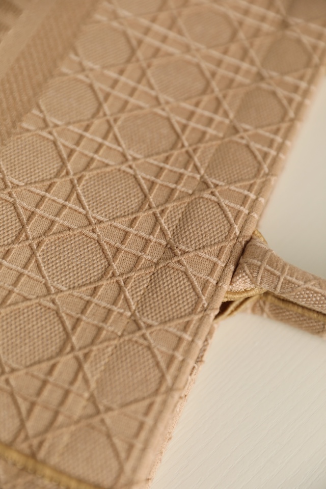 Wholesale Luxury Dior Book Tote Natural Cannage Raffia - Image 5