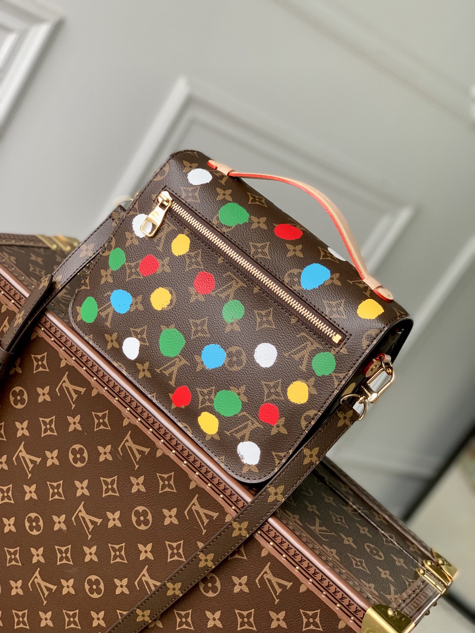 Wholesale Luxury Louis Vuitton Yk Pochette Metis M46384 - Image 6