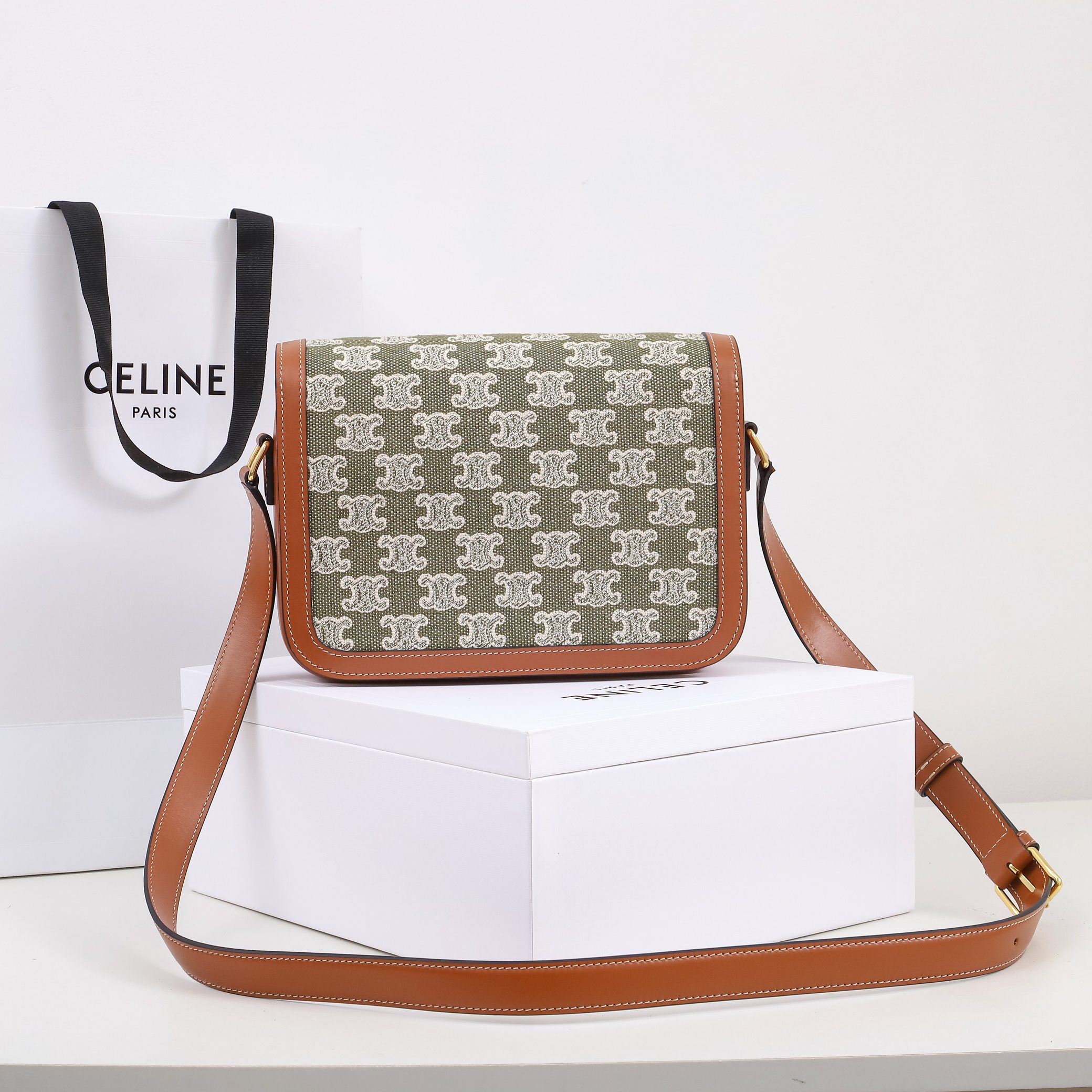 Wholesale Luxury Celine Classique Triomphe Bag - Image 4