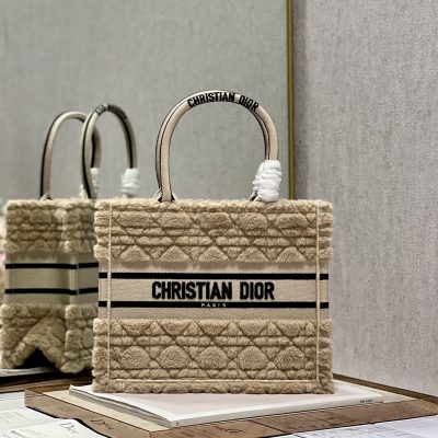 Wholesale Luxury Dior Book Tote Small Beige Cannage Shearling M1265Zmbu_M918