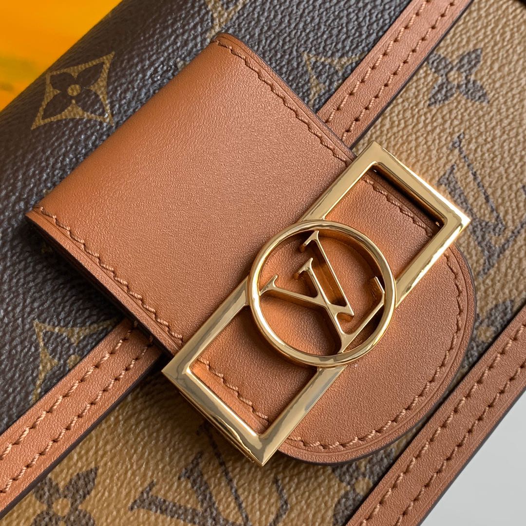 Wholesale Luxury Louis Vuitton Dauphine Chain Wallet M68746 - Image 8