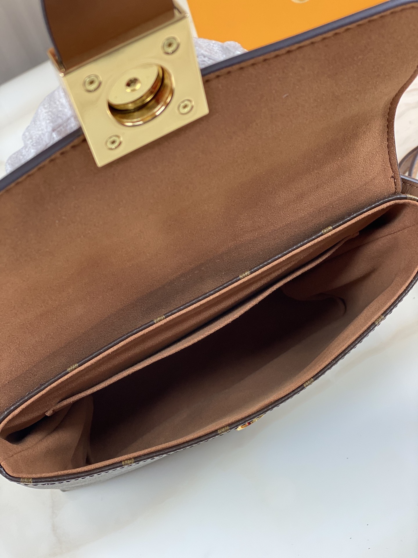 Wholesale Luxury Louis Vuitton Locky Bb M44654 - Image 2