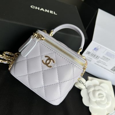 Wholesale Luxury Chanel 22 White Ap2198