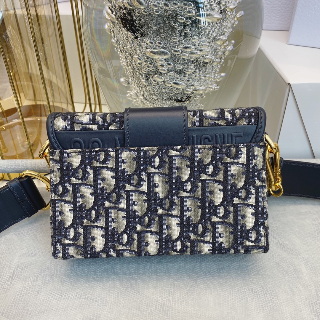 Wholesale Luxury Dior 30 Montaigne Box Bag M9204Utzq_M928 - Image 3
