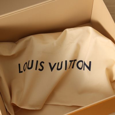 Alternative view of Wholesale Luxury Louis Vuitton 1:1 Gift Box With Dust Bags And Original Box