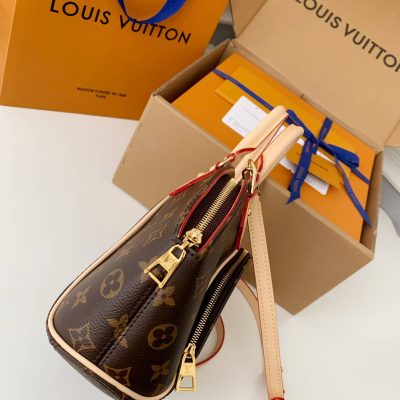 Alternative view of Wholesale Luxury Louis Vuitton Monogram Ellipse Pm Shoulder Bag M46196