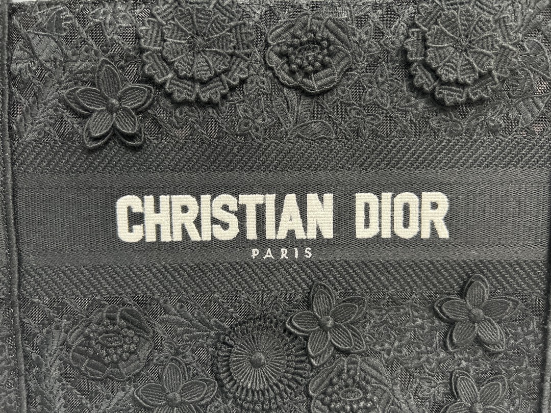 Wholesale Luxury Dior Book Tote Small D-Lace Macrame M1286Zeax_M911 - Image 4