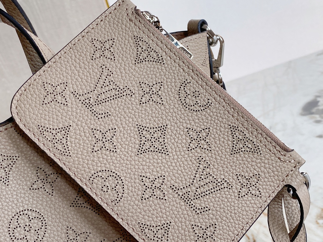 Wholesale Luxury Louis Vuitton Blossom Pm M21849 - Image 6