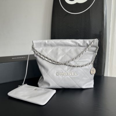 Wholesale Luxury Chanel 22 Bag White