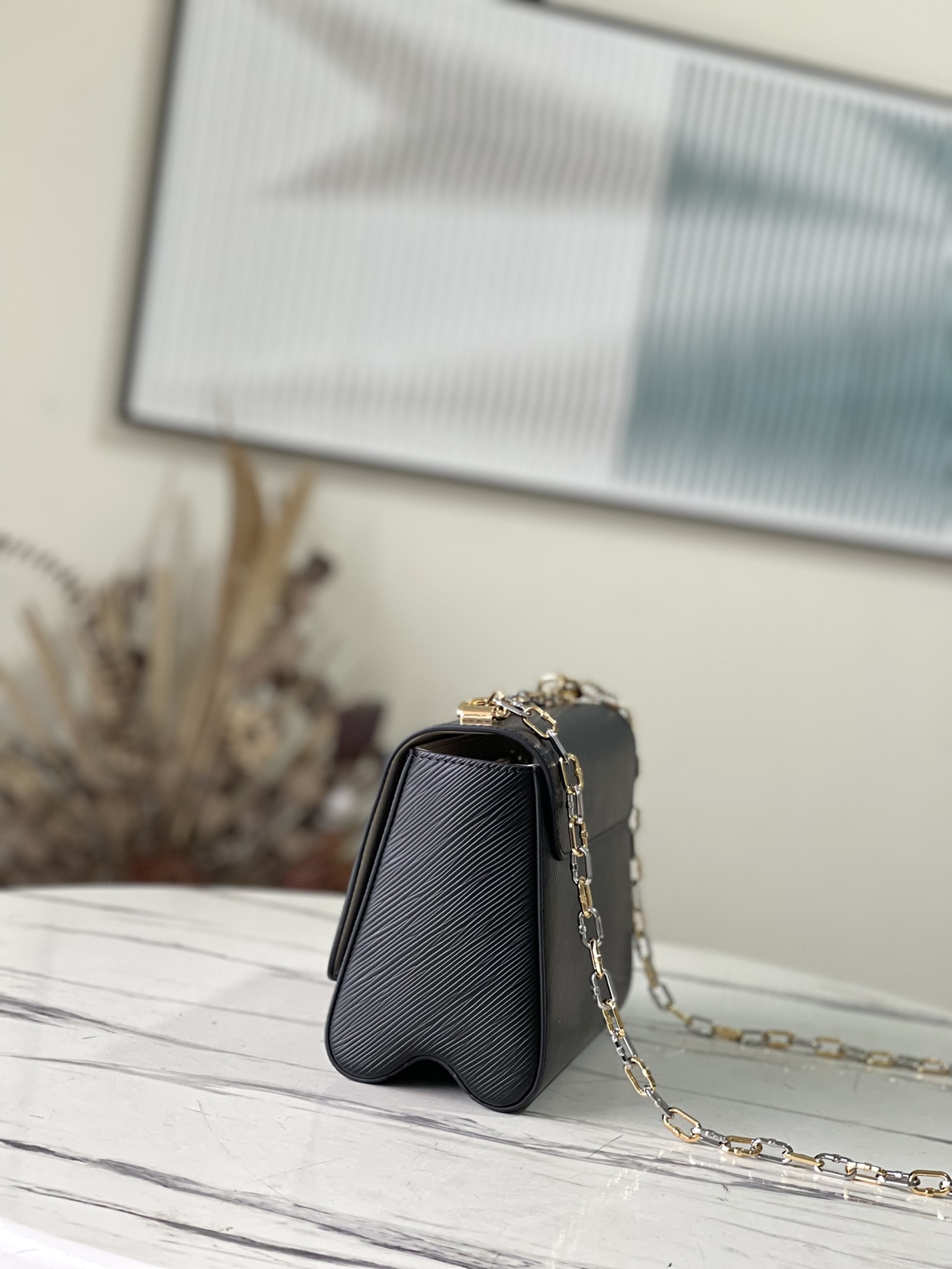 Wholesale Luxury Louis Vuitton Twist Mm M21025 - Image 9