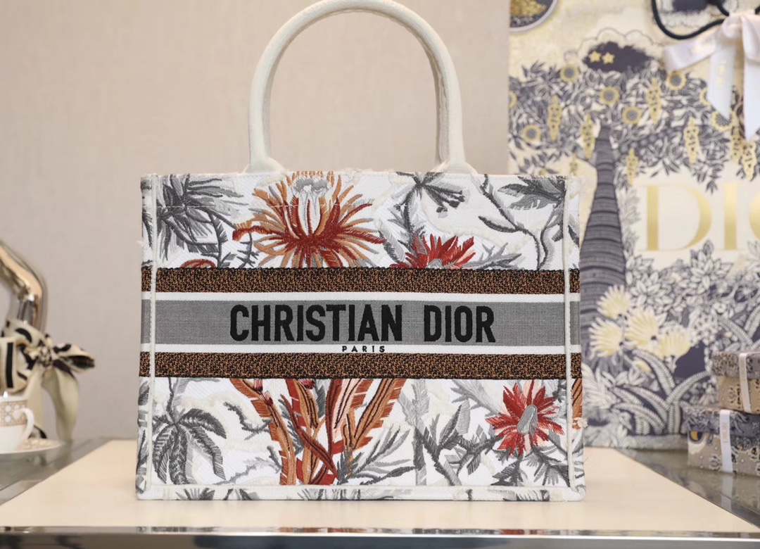 Wholesale Luxury DiorBook Tote White Multicolor Dior Petites Fleurs Embroidery - Image 9