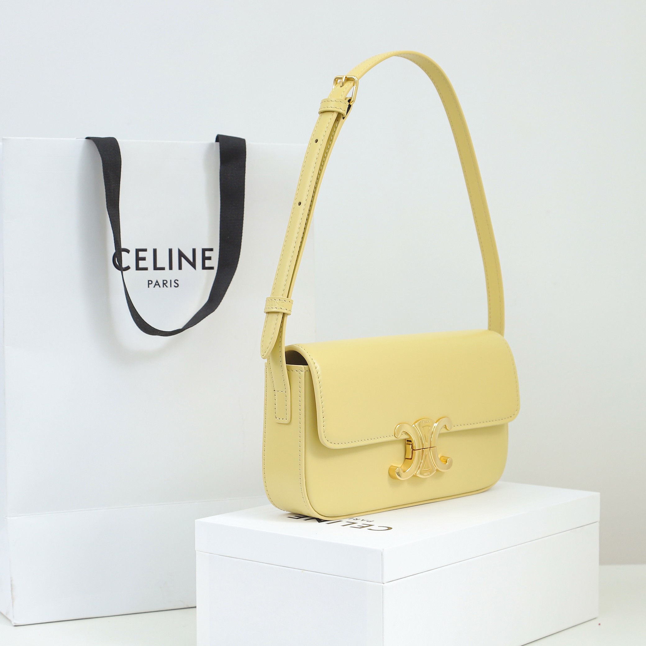 Wholesale Luxury Celine Shoulder Bag Triomphe In Shiny Calfskin Yellow - Image 8
