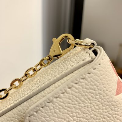 Alternative view of Wholesale Luxury Louis Vuitton Pochette Metis M45573