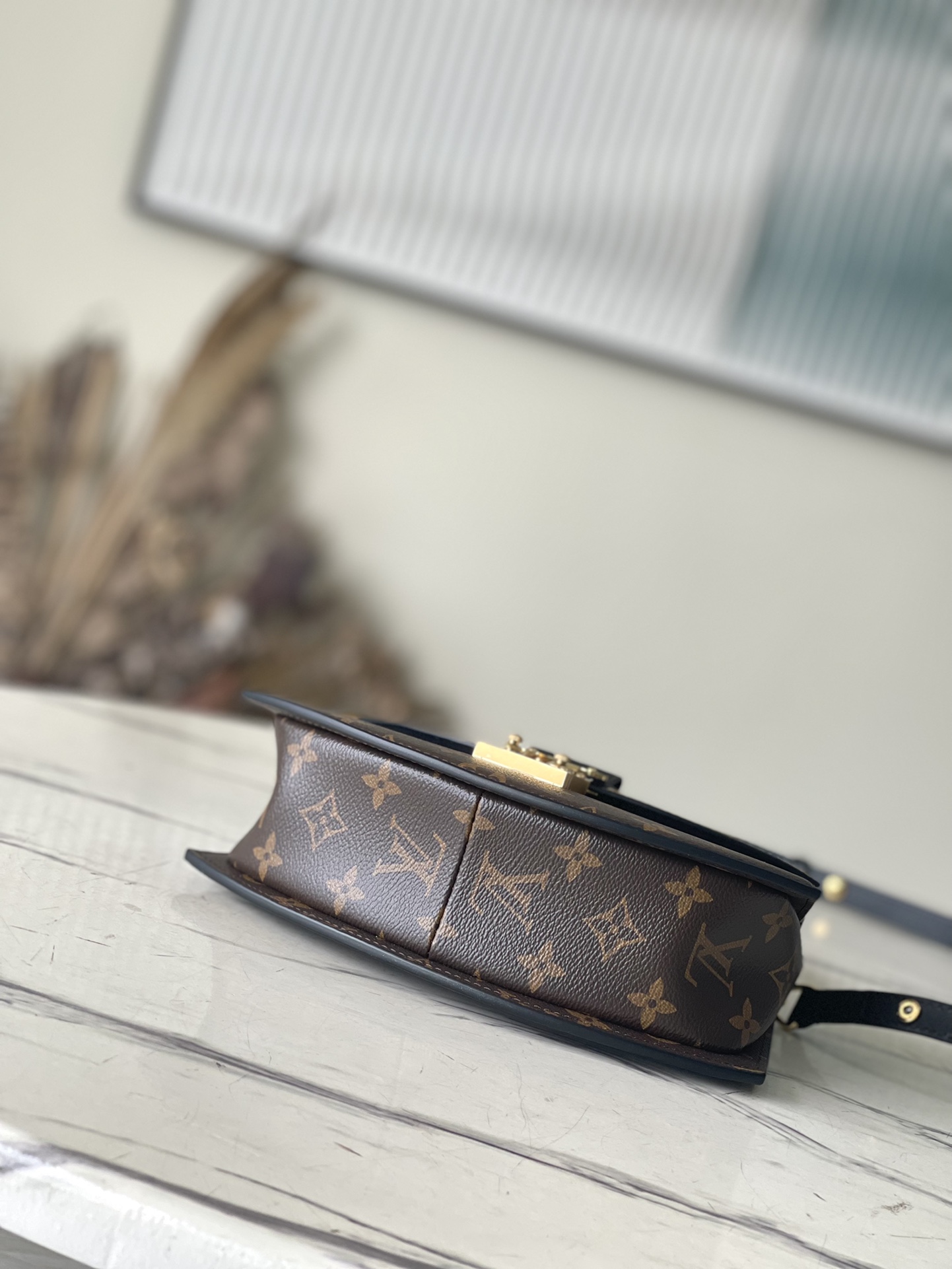Wholesale Luxury Louis Vuitton Tilsitt M46548 - Image 9