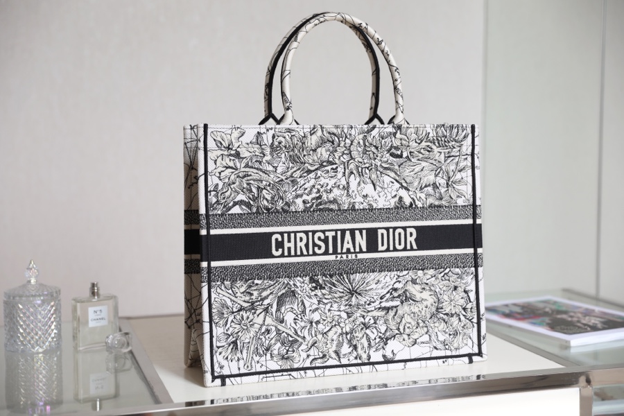 Wholesale Luxury Dior Book Tote Pink Toile De Jouy Embroidery - Image 9