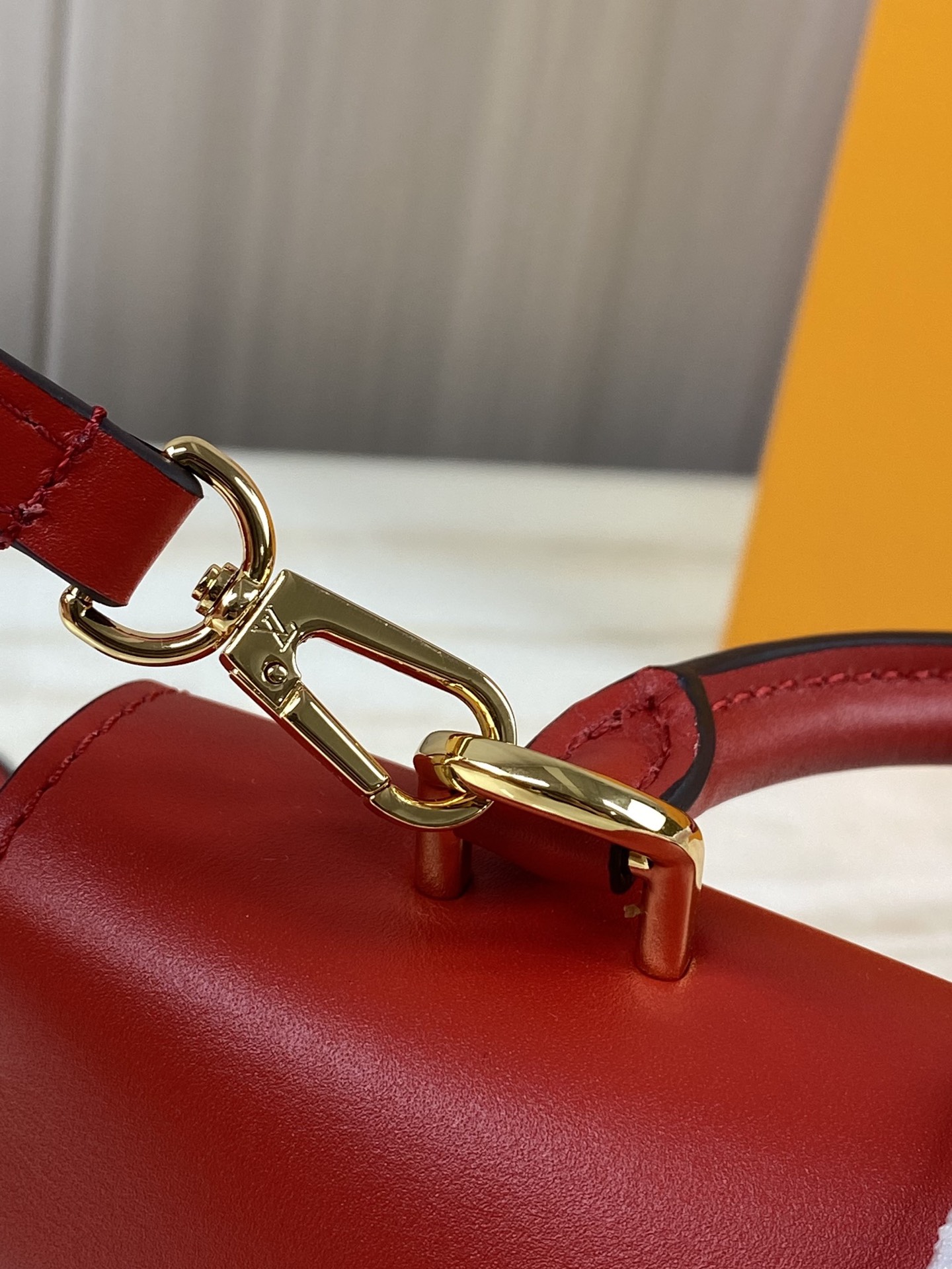 Wholesale Luxury Louis Vuitton Locky Bb M44322 - Image 6