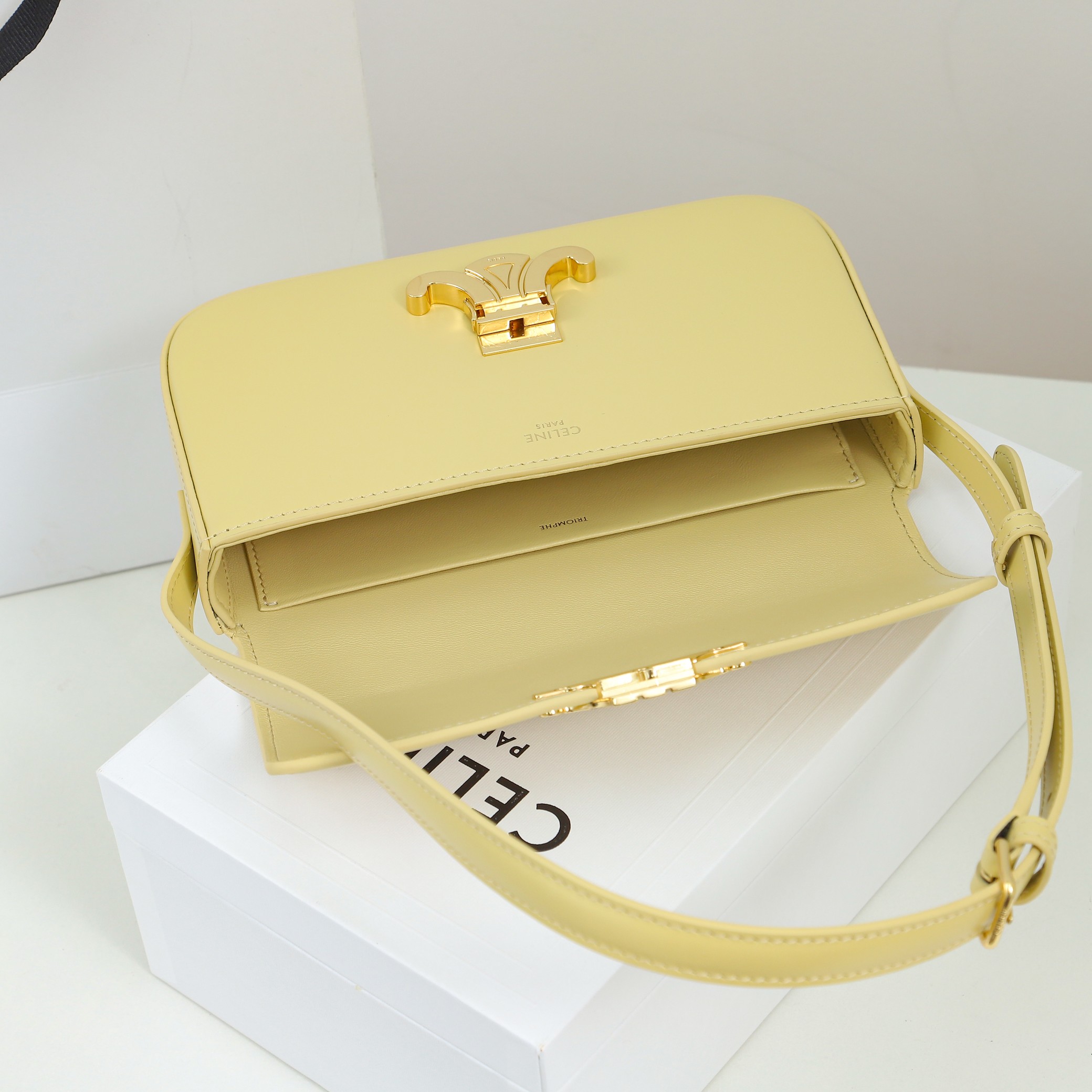 Wholesale Luxury Celine Shoulder Bag Triomphe In Shiny Calfskin Yellow - Image 9
