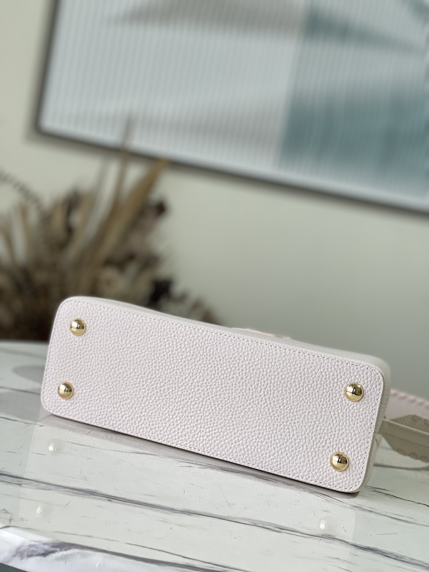 Wholesale Luxury Louis Vuitton Z Capucines Mm M21127 - Image 9