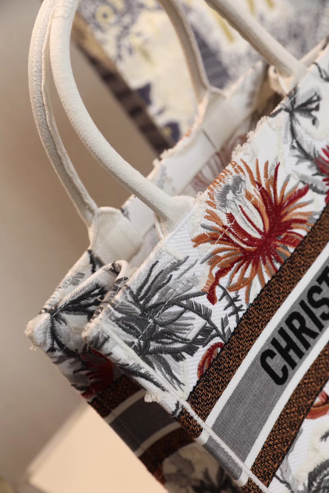 Wholesale Luxury DiorBook Tote White Multicolor Dior Petites Fleurs Embroidery - Image 8