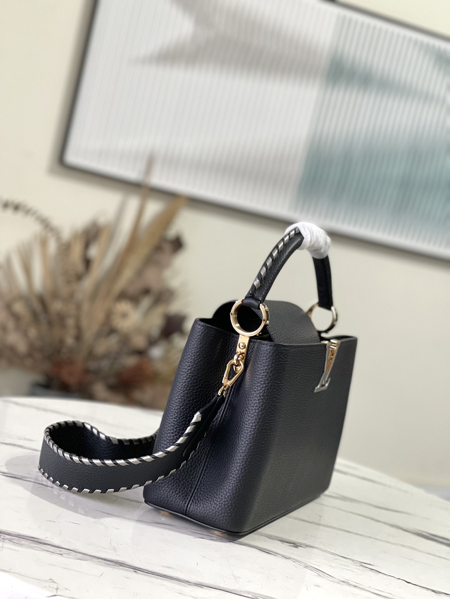 Wholesale Luxury Louis Vuitton Z Capucines Mm M21121 - Image 8