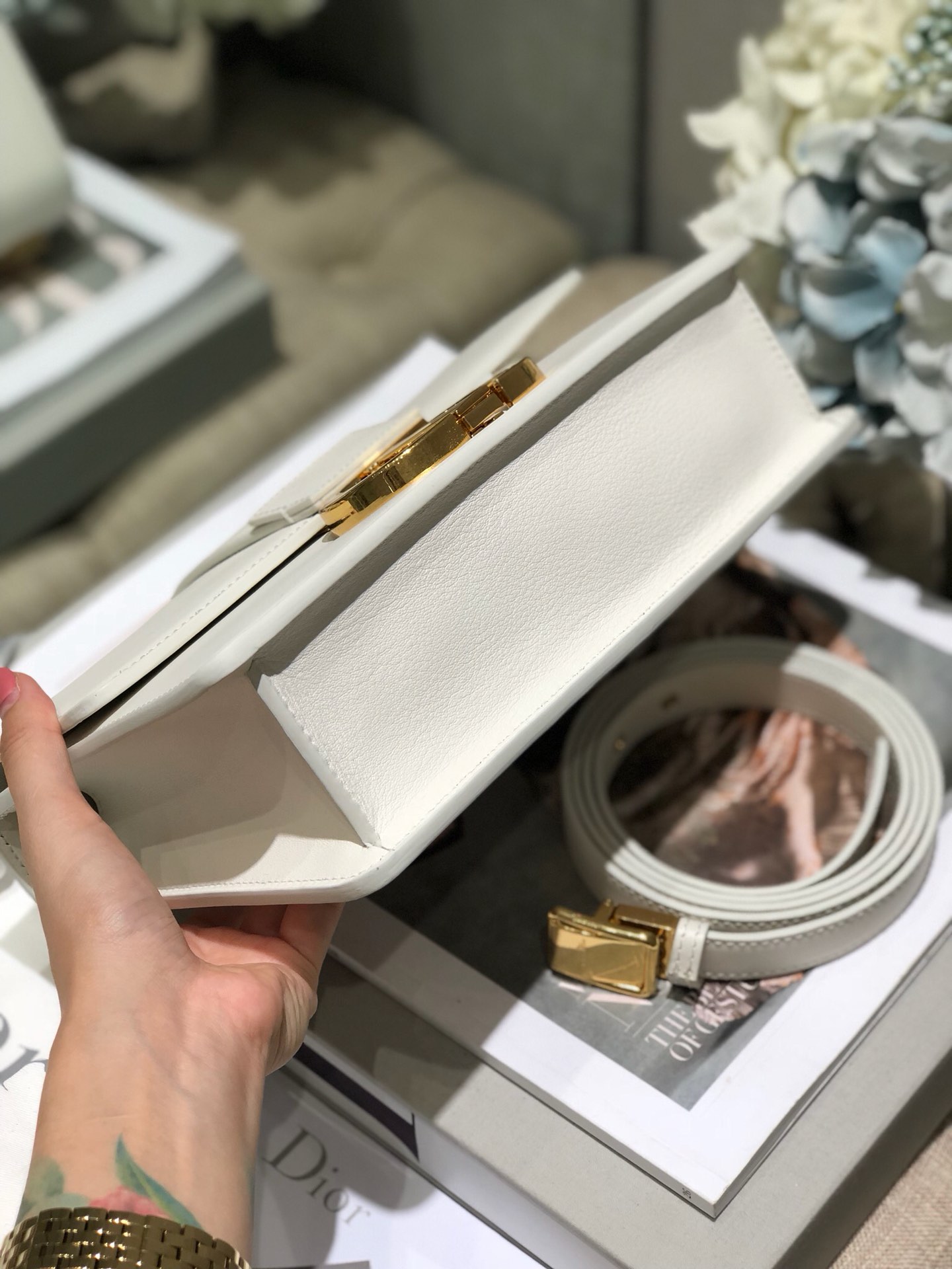 Wholesale Luxury Dior30 Montaigne Bag Latte Box Calfskin - Image 6