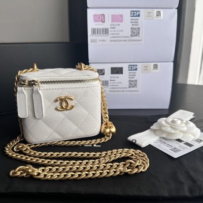 Wholesale Luxury Chanel Clutch With Chain Grained Calfskin  Gold-Tone Metal White Ap3203