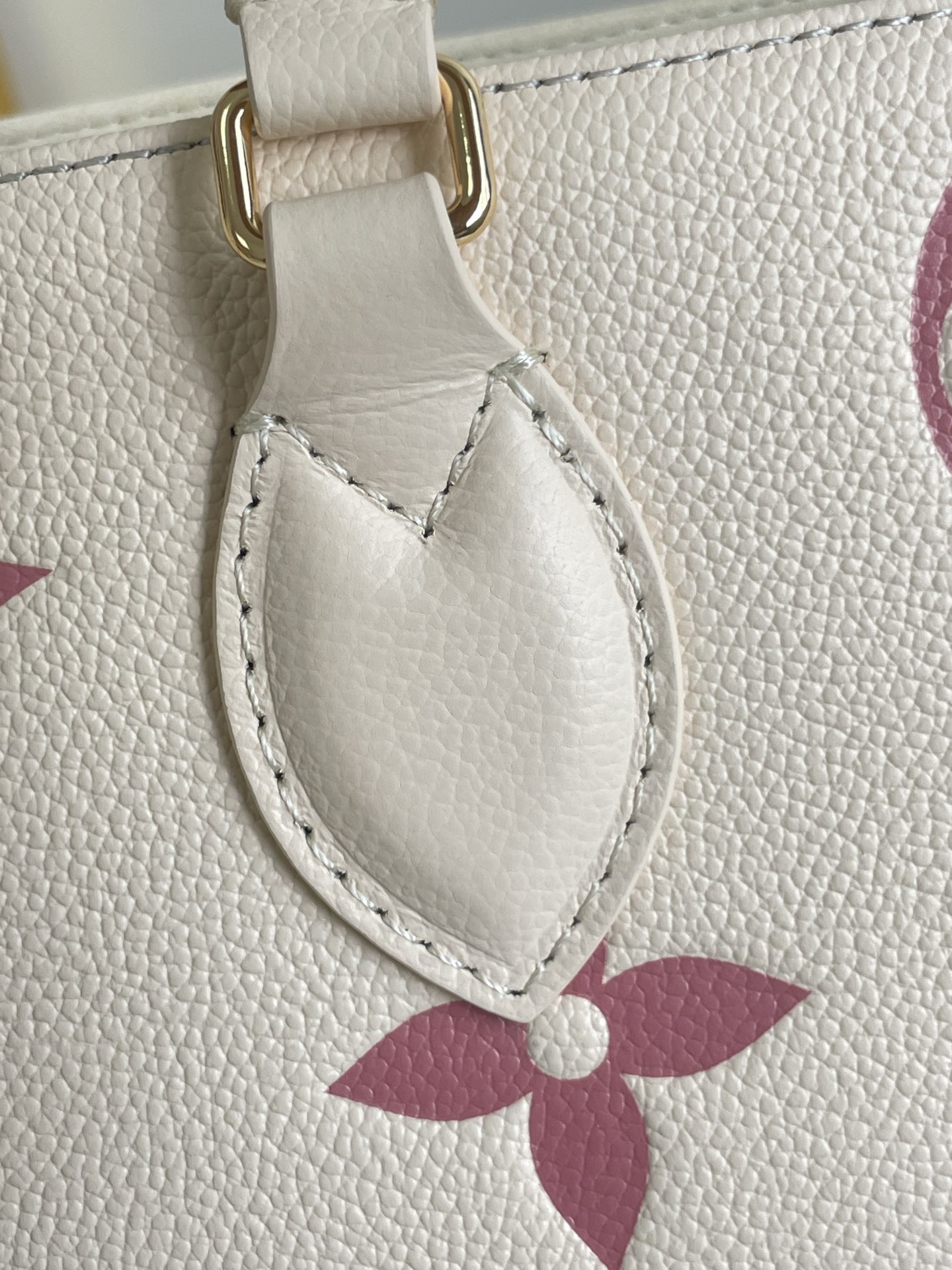 Wholesale Luxury Louis Vuitton Onthego Mm Tote Bag M21575 - Image 8