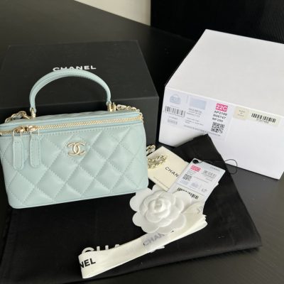 Wholesale Luxury Chanel 22 Cyanine Ap2199