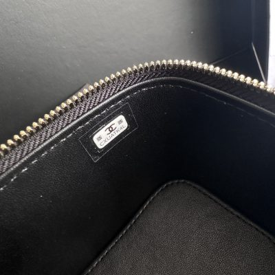 Alternative view of Wholesale Luxury Chanel Clutch With Chain Grained Calfskin  Gold-Tone Metal Black Ap3203