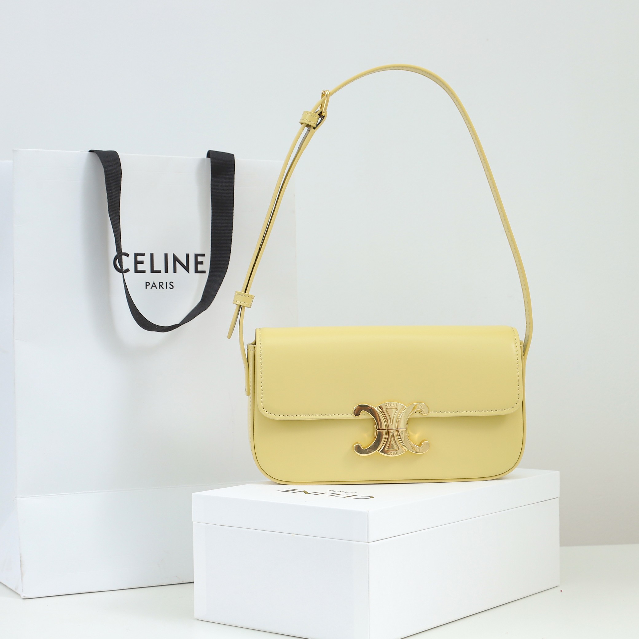 Wholesale Luxury Celine Shoulder Bag Triomphe In Shiny Calfskin Yellow