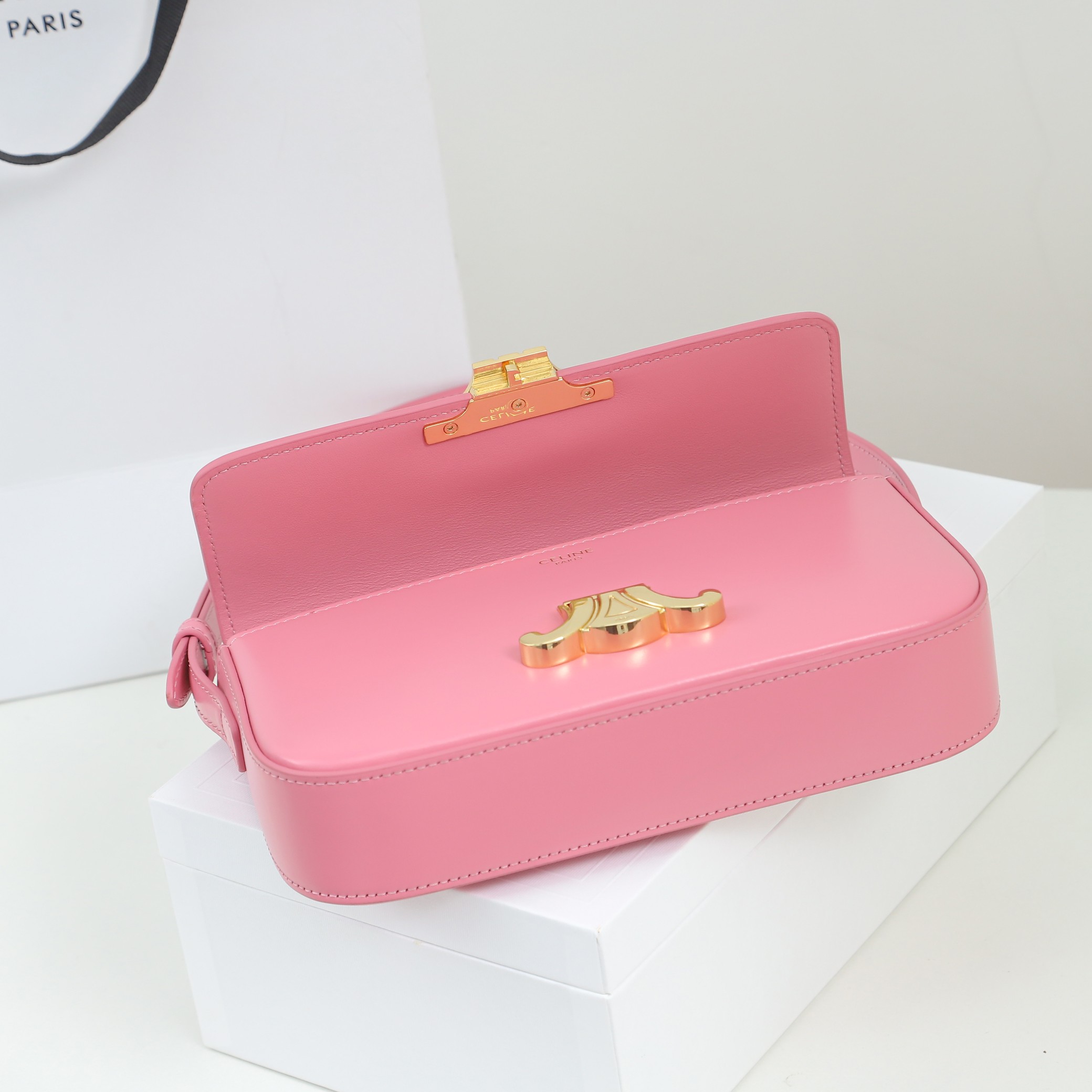 Wholesale Luxury Celine Shoulder Bag Triomphe In Shiny Calfskin Pink - Image 8