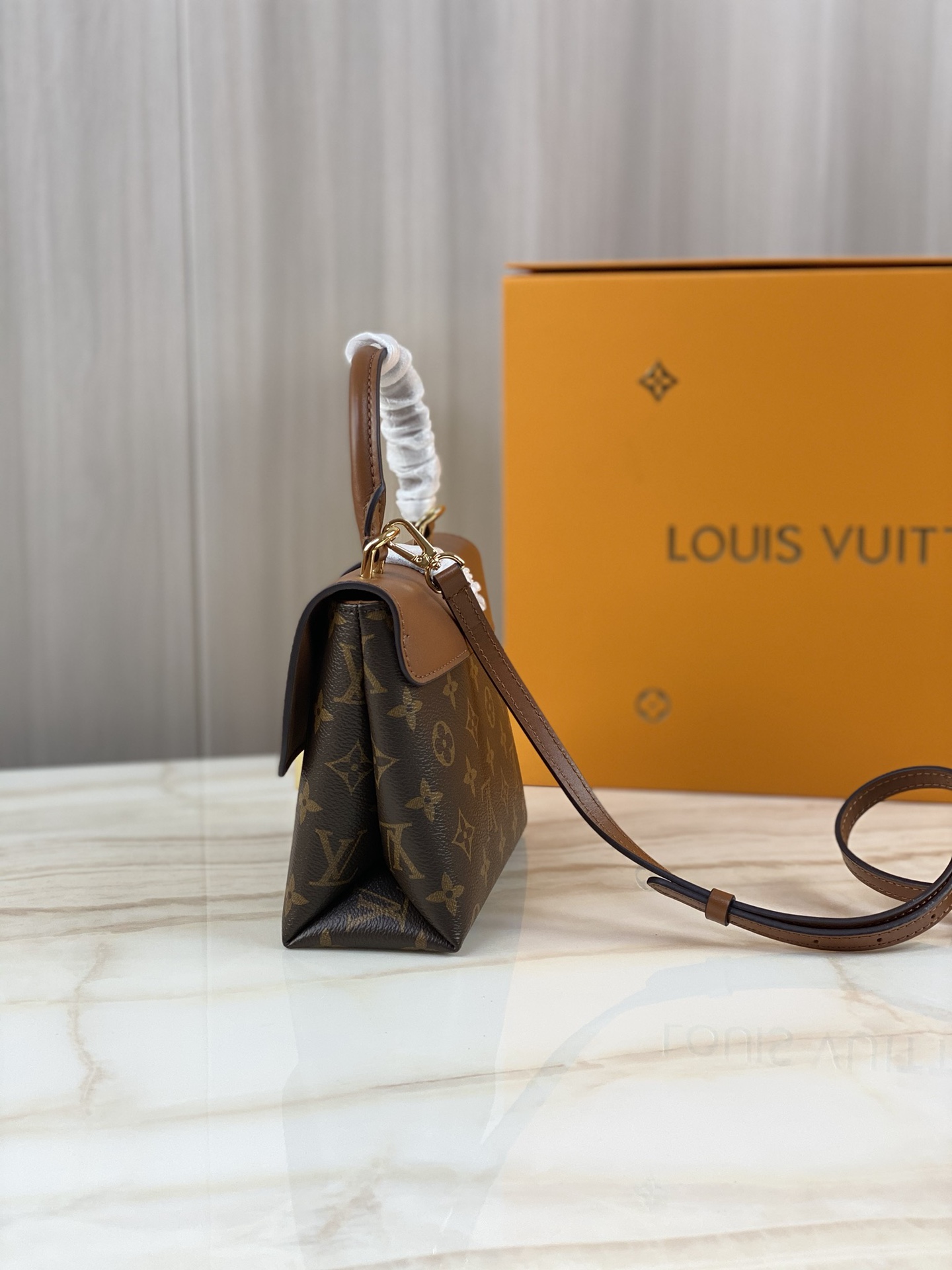 Wholesale Luxury Louis Vuitton Locky Bb M44654 - Image 4