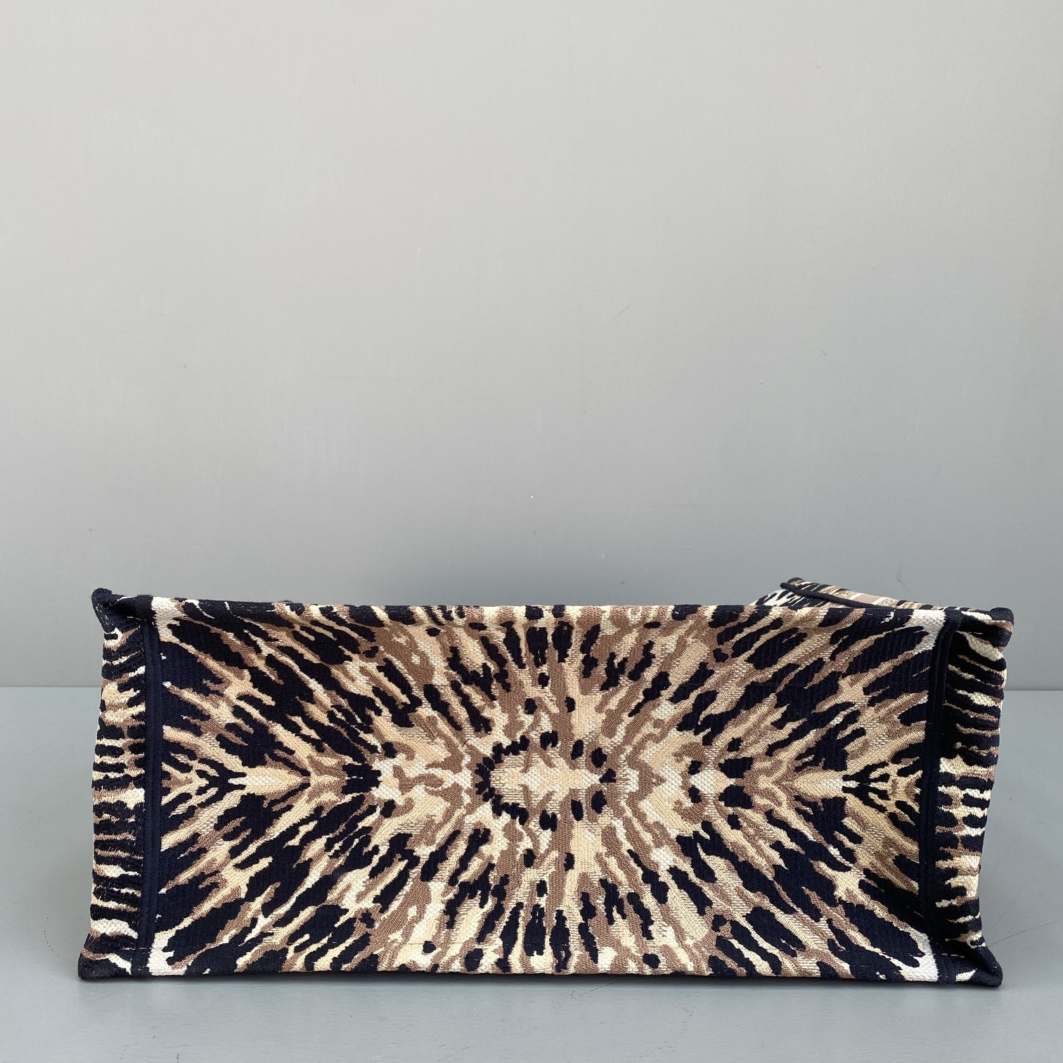 Wholesale Luxury Dior Book Tote Dior Rnave DInfini Embroidery - Image 7