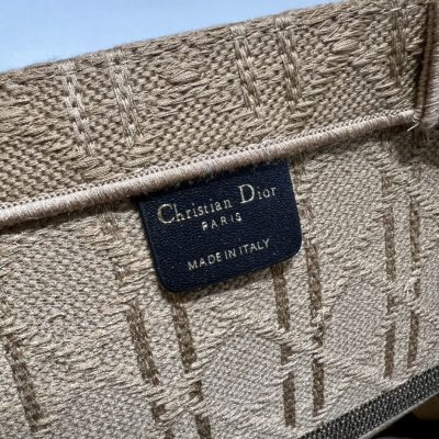 Alternative view of Wholesale Luxury Dior Book Tote Large Natural Cannage Raffia M1286Zsqd_M925