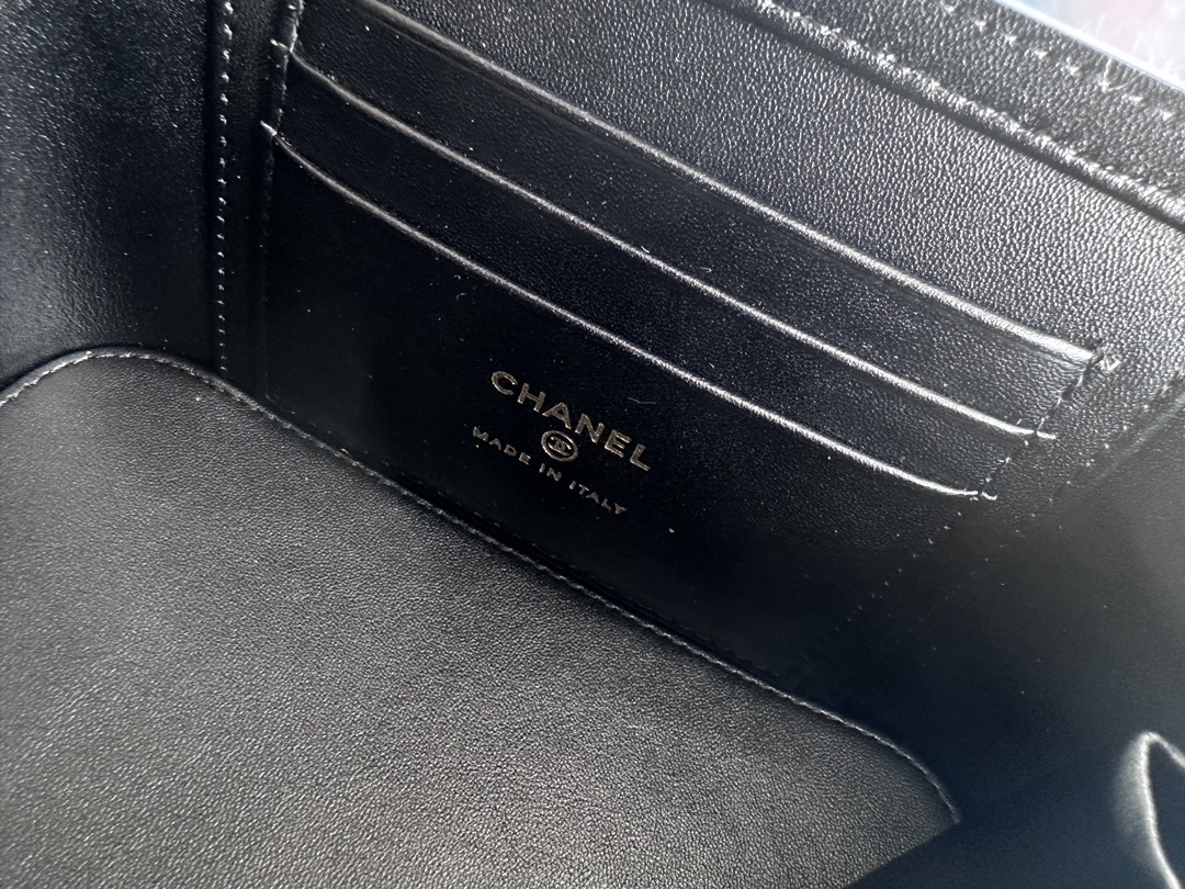Wholesale Luxury Chanel Vanity Case Black Ap3204 - Image 4