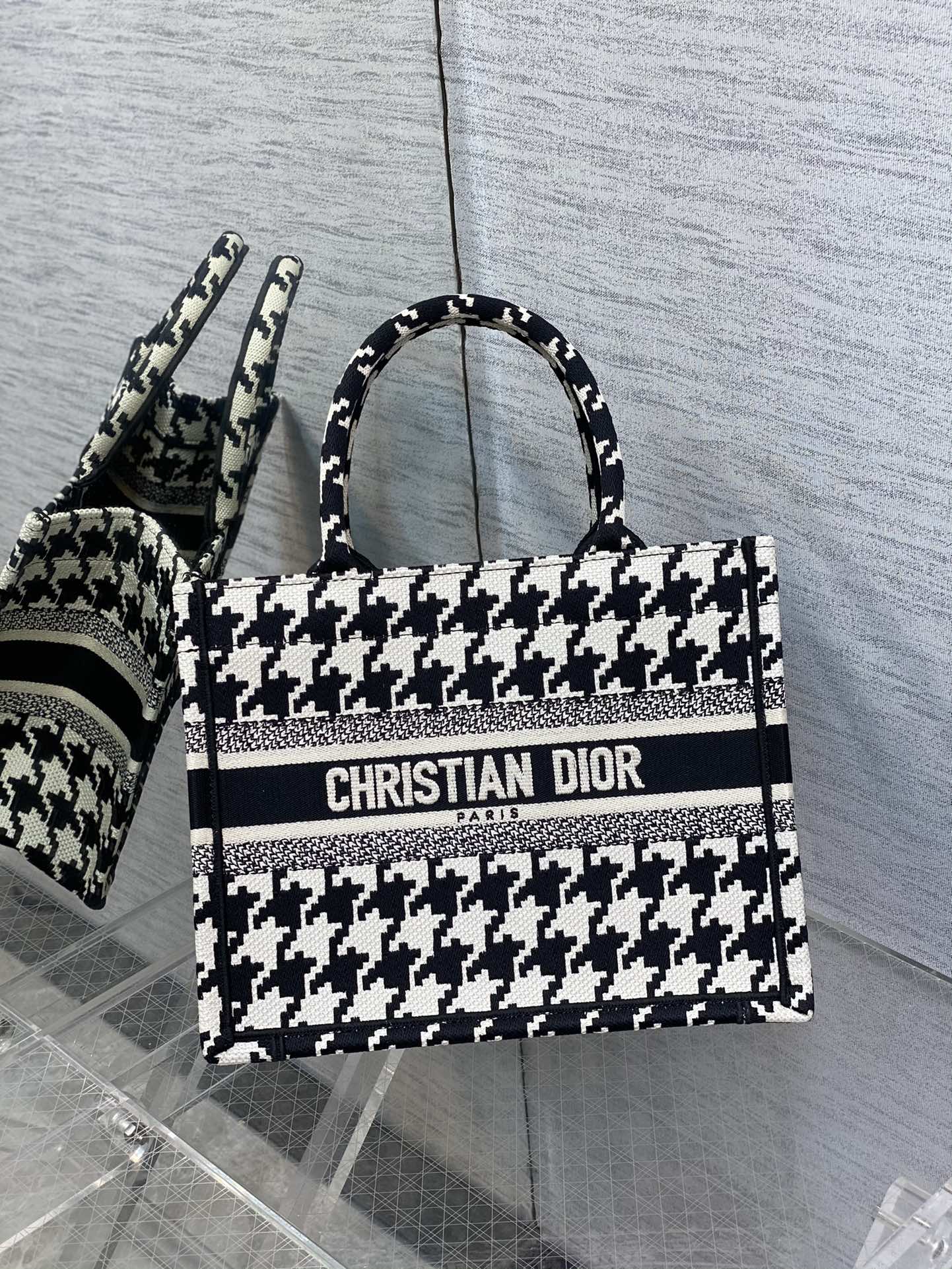 Wholesale Luxury Dior Book Tote Medium Black Macro Houndstooth Embroidery M1296Ztqt_M911