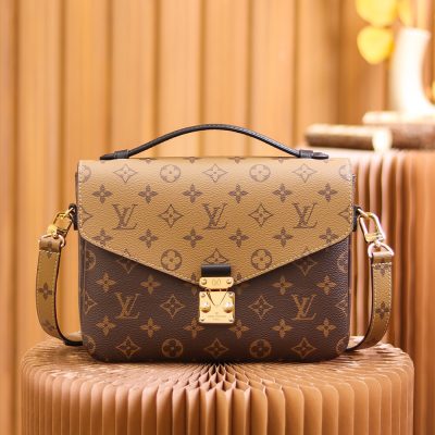 Wholesale Luxury Louis Vuitton Pochette Metis East West M44876